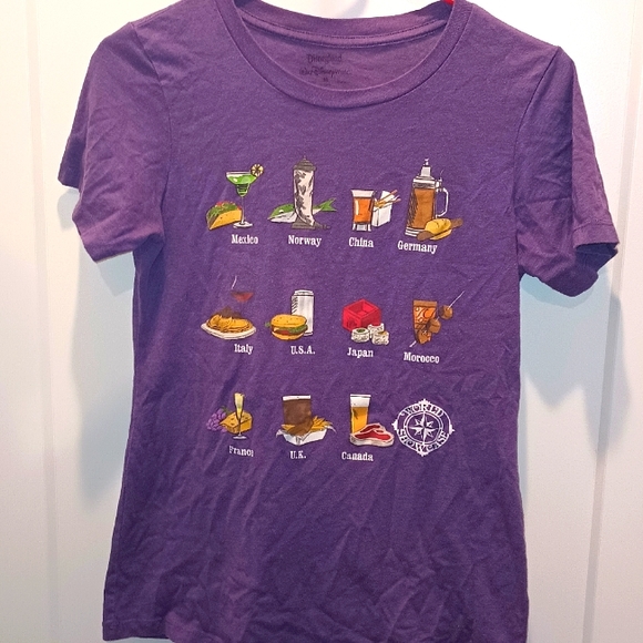 Disney EPCOT World Showcase DRINKS AROUND THE WORLD CHALLENGE Checklist T-Shirt - Picture 2 of 6